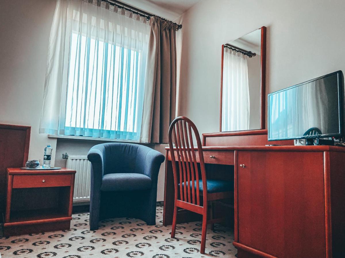 Astoria Bed & Breakfast Swarzędz 外观 照片