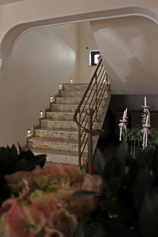 Astoria Bed & Breakfast Swarzędz 外观 照片