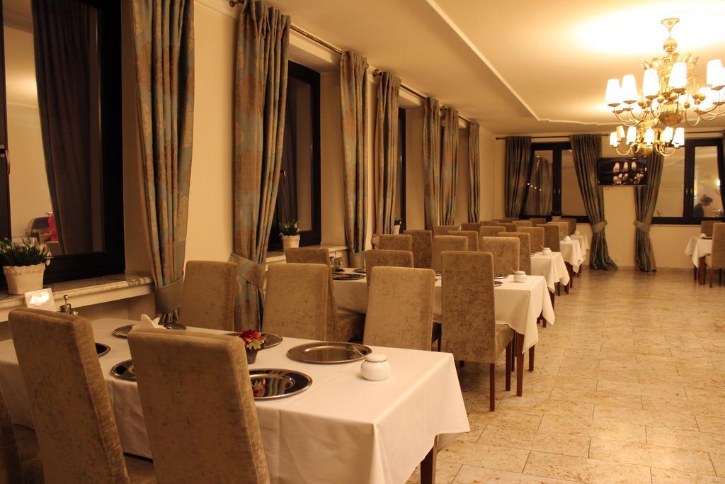 Astoria Bed & Breakfast Swarzędz 外观 照片